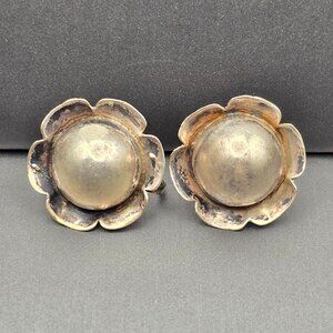 VTG Mexican Sterling Silver Puffy Dome Floral Screw Back Earrings 1"